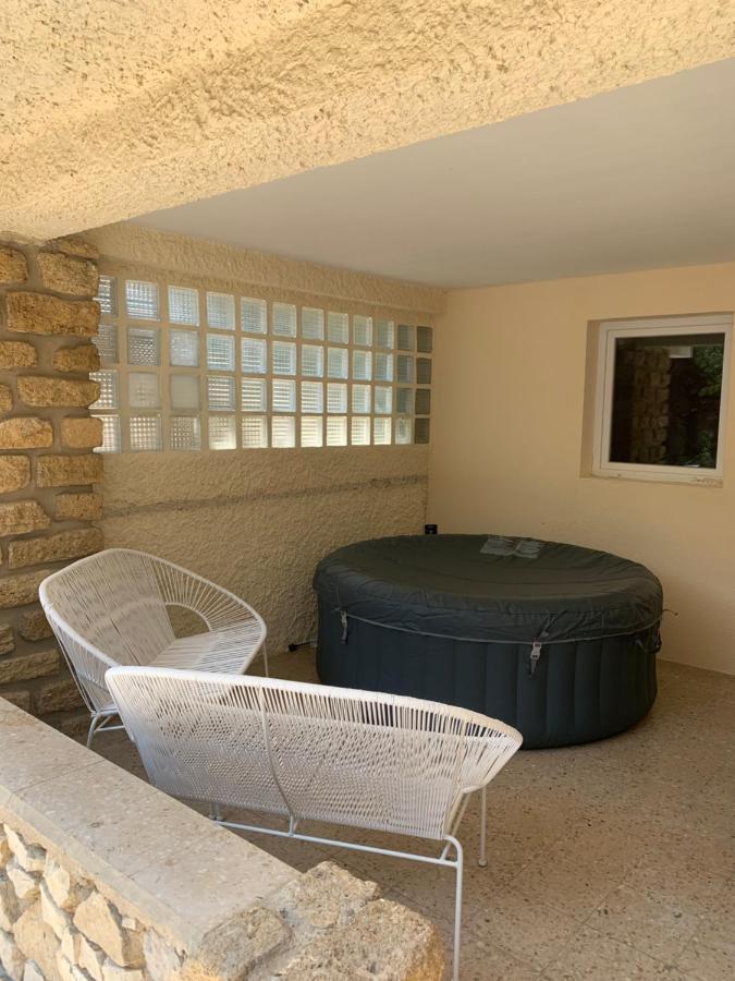 Ravissant Avec Jacuzzi Apartment *
